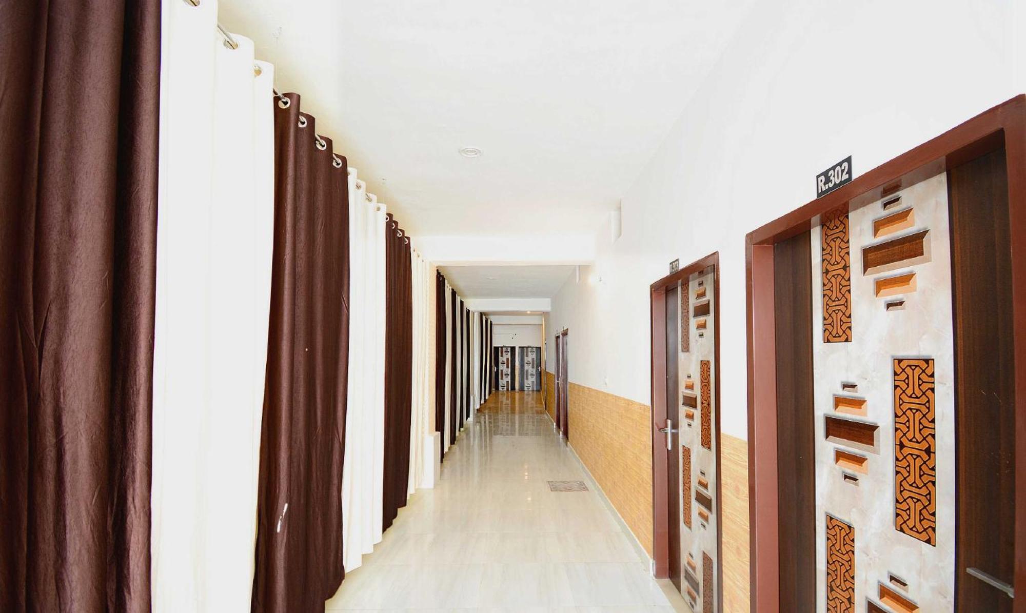 Hotel O Park View Bhiwani Eksteriør billede